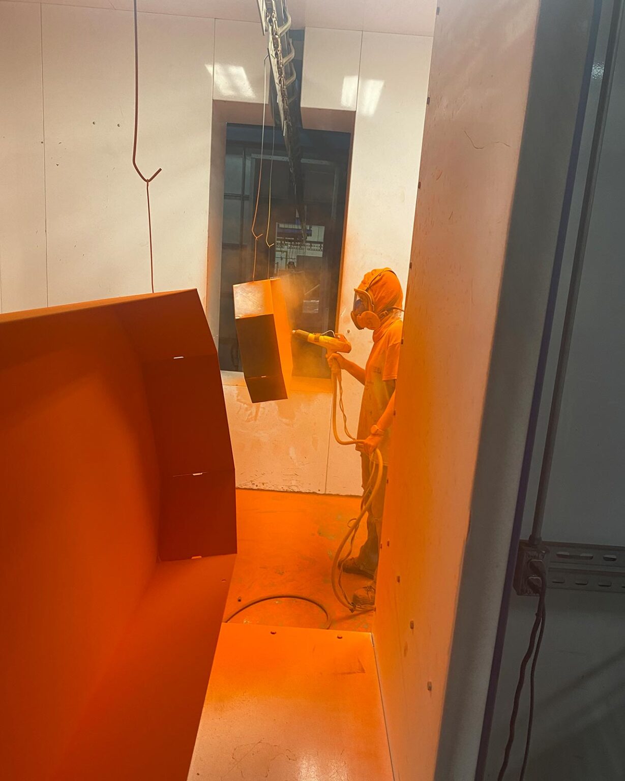 Industrial Liquid Wet Painting Large Weldments Wet Paint Systems